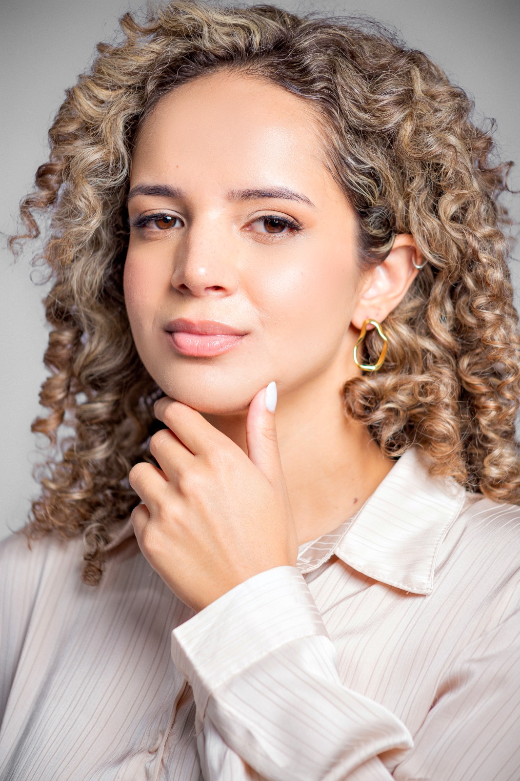 Rafaela Bassetto em retrato profissional